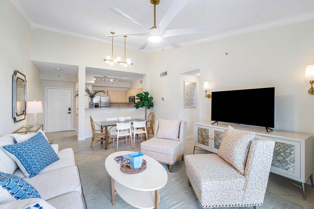 For Rent: $3,350 (3 beds, 2 baths, 1237 Square Feet)