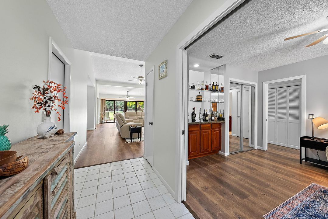 For Sale: $425,000 (3 beds, 2 baths, 1686 Square Feet)