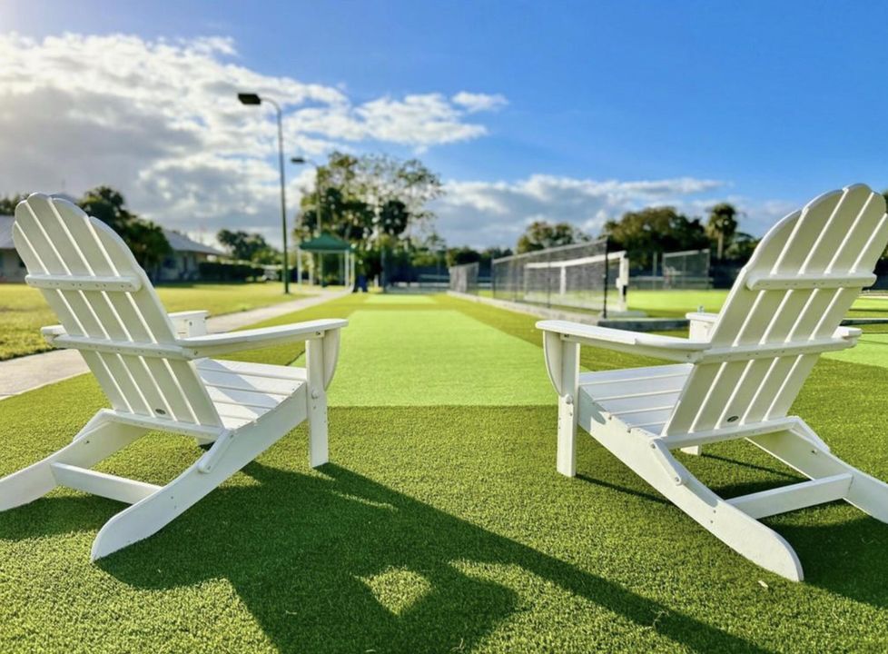 For Sale: $425,000 (3 beds, 2 baths, 1686 Square Feet)