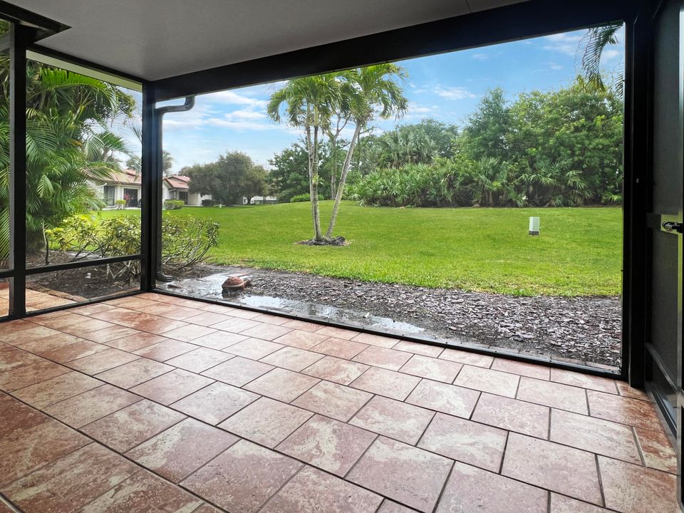 For Sale: $425,000 (3 beds, 2 baths, 1686 Square Feet)