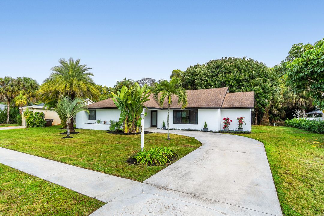 For Sale: $474,900 (3 beds, 2 baths, 1515 Square Feet)