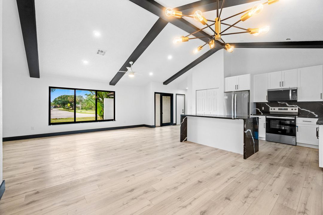 For Sale: $474,900 (3 beds, 2 baths, 1515 Square Feet)