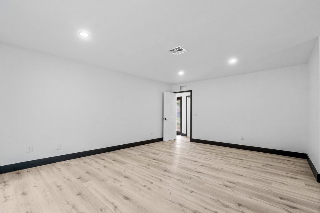 For Sale: $474,900 (3 beds, 2 baths, 1515 Square Feet)