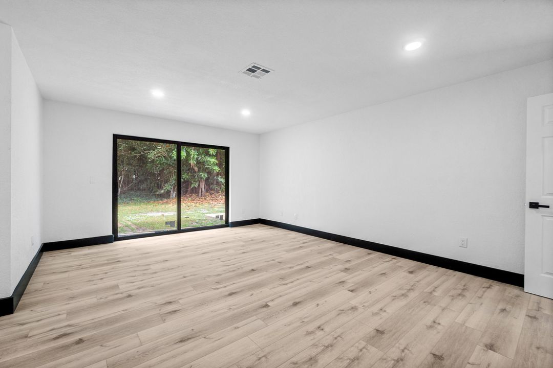 For Sale: $474,900 (3 beds, 2 baths, 1515 Square Feet)