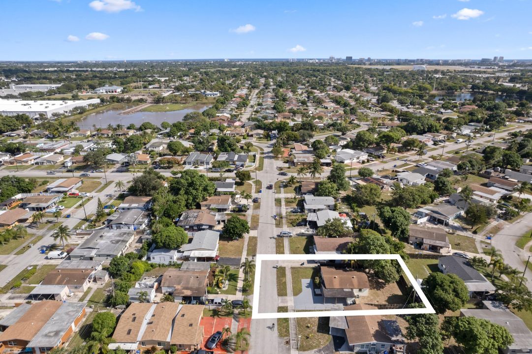 待售: $350,000 (3 贝兹, 2 浴室, 1020 平方英尺)