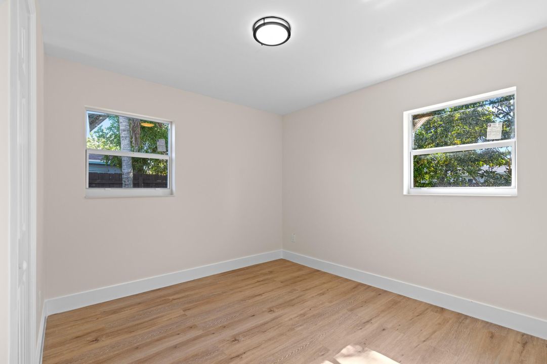 待售: $350,000 (3 贝兹, 2 浴室, 1020 平方英尺)