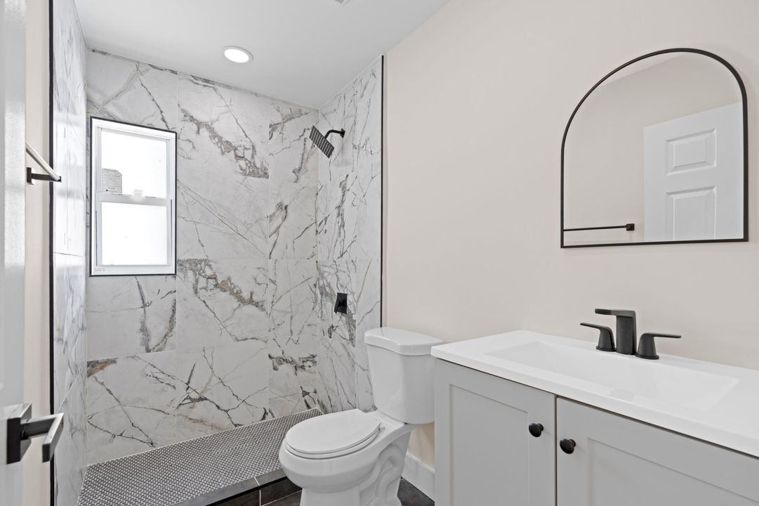 待售: $350,000 (3 贝兹, 2 浴室, 1020 平方英尺)