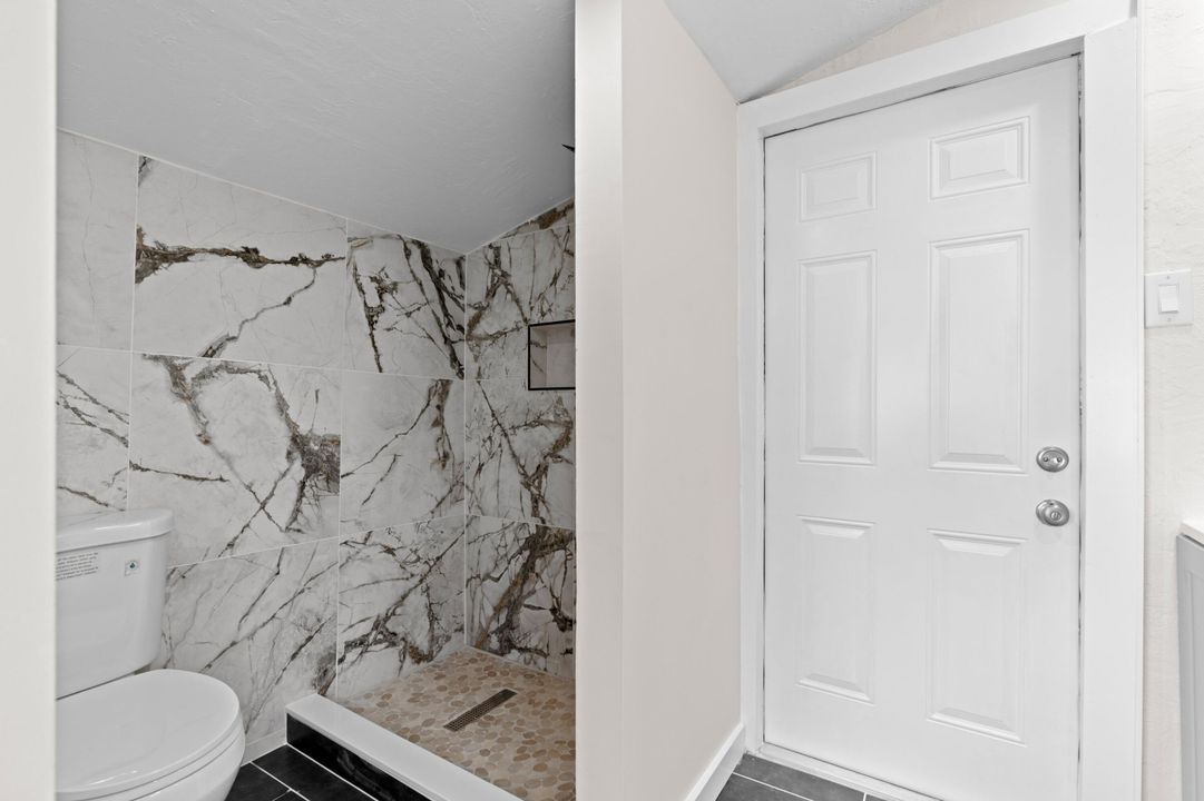 待售: $350,000 (3 贝兹, 2 浴室, 1020 平方英尺)