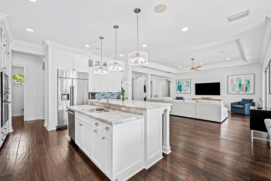 На продажу: $3,795,000 (3 спален, 3 ванн, 2924 Квадратных фут)