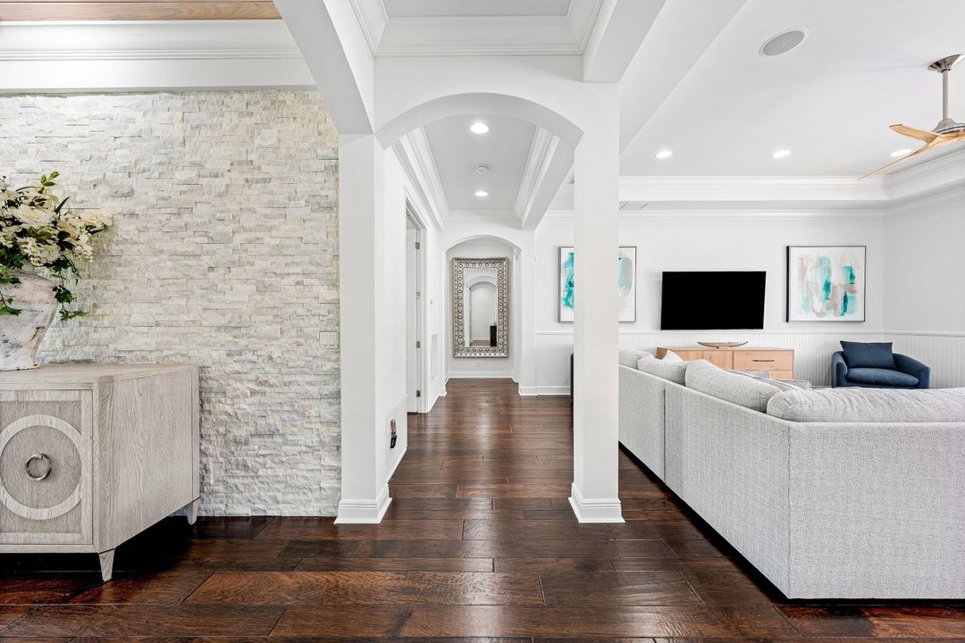 На продажу: $3,795,000 (3 спален, 3 ванн, 2924 Квадратных фут)