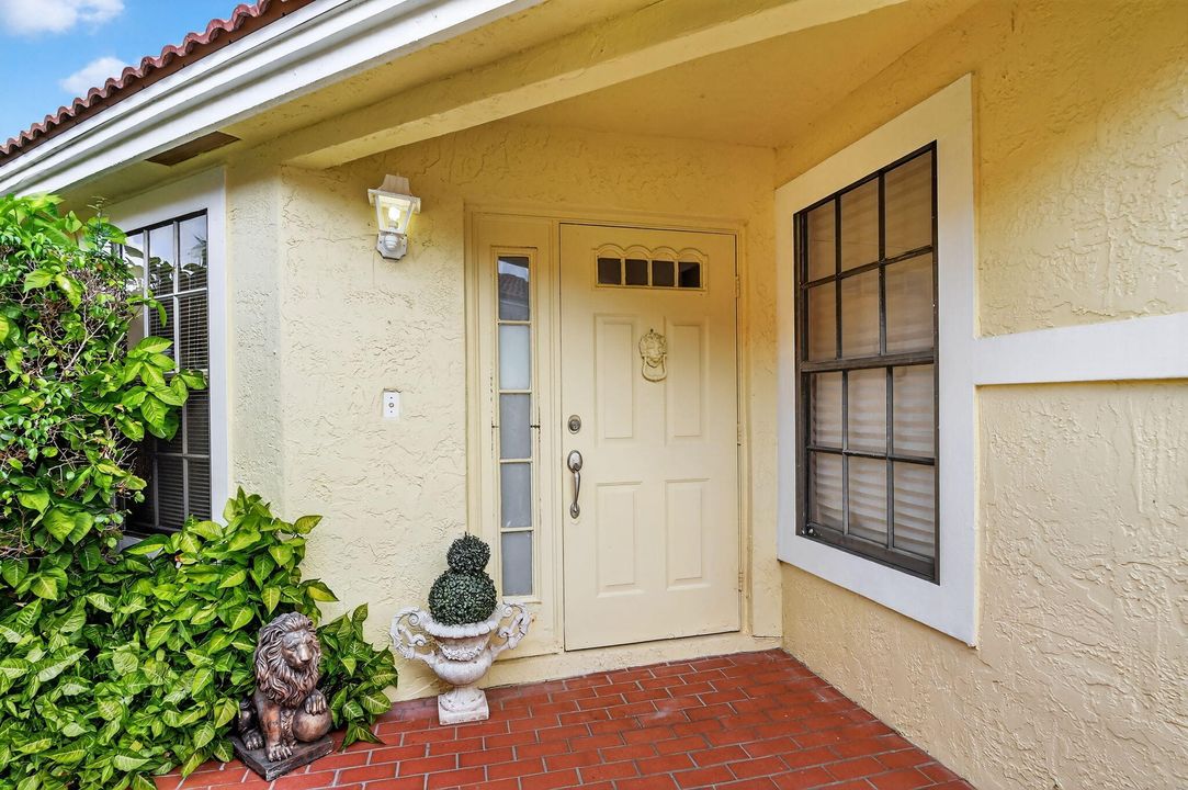 En Venta: $462,000 (3 camas, 2 baños, 1837 Pies cuadrados)