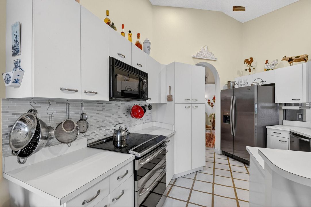 En Venta: $462,000 (3 camas, 2 baños, 1837 Pies cuadrados)