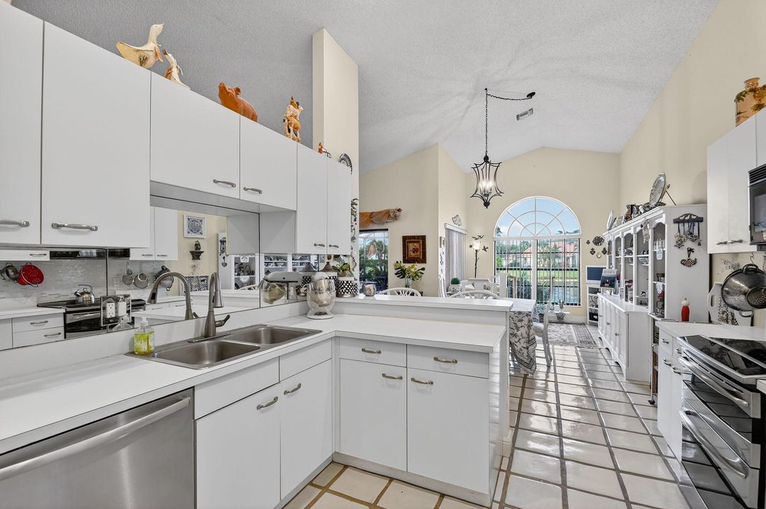 En Venta: $462,000 (3 camas, 2 baños, 1837 Pies cuadrados)