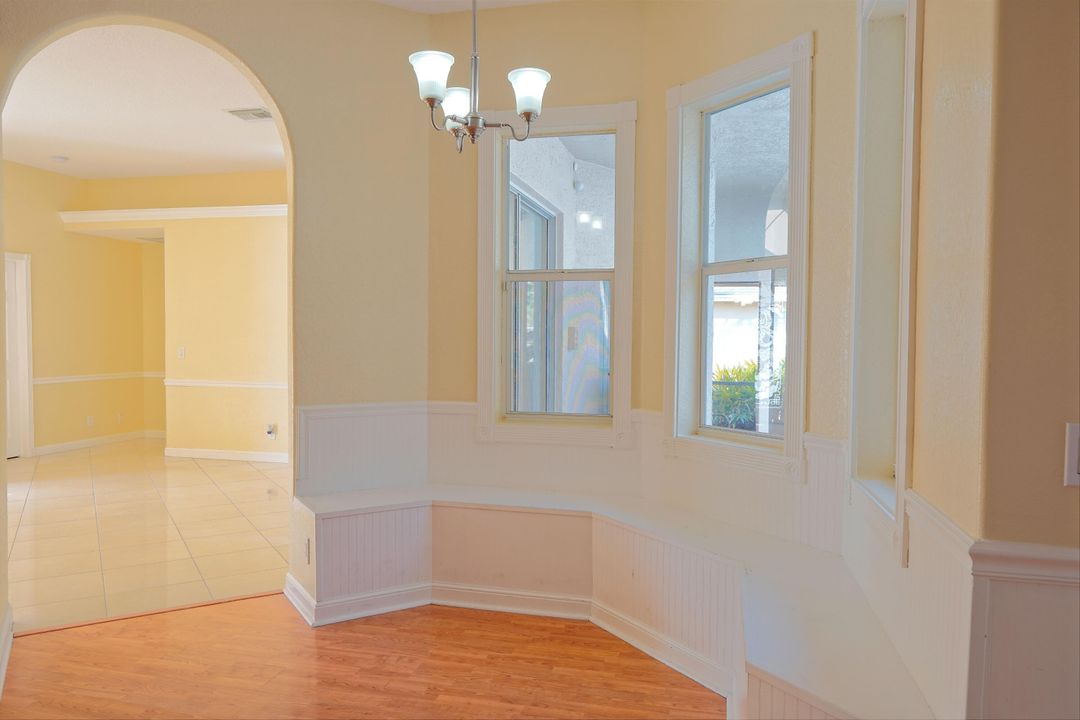 For Rent: $3,600 (5 beds, 3 baths, 2595 Square Feet)