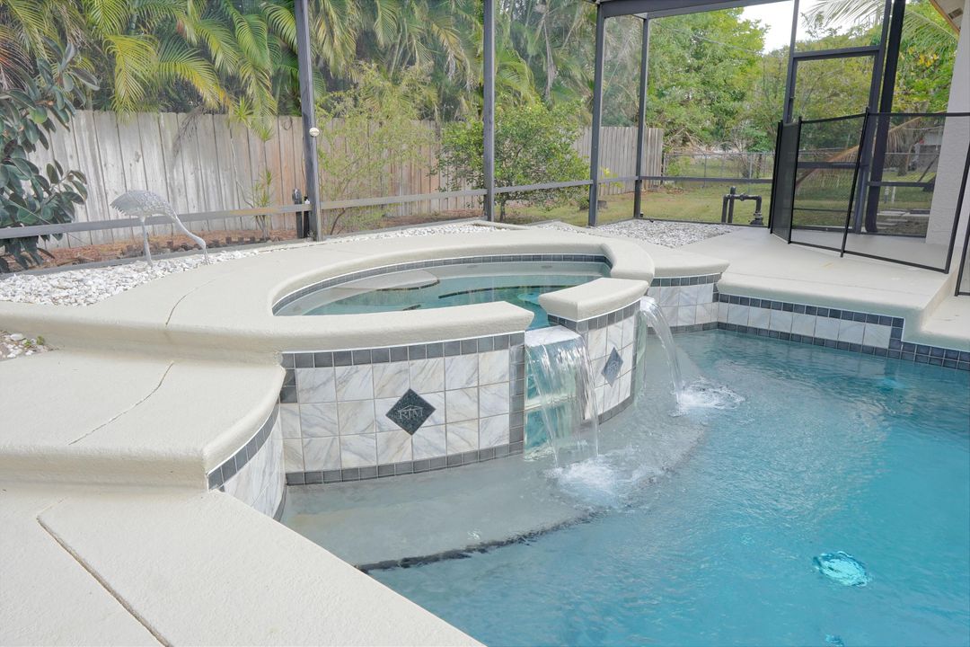 For Rent: $3,600 (5 beds, 3 baths, 2595 Square Feet)