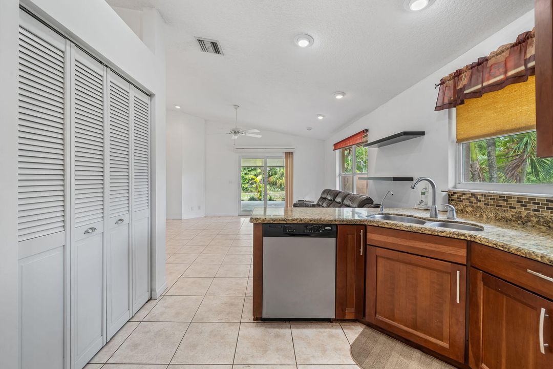 For Sale: $579,000 (3 beds, 2 baths, 1756 Square Feet)