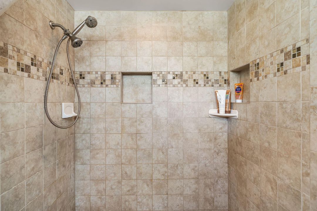 For Sale: $579,000 (3 beds, 2 baths, 1756 Square Feet)