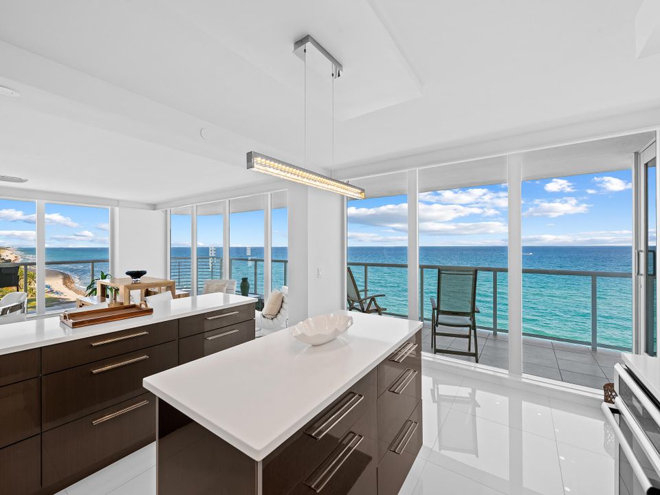 For Sale: $3,795,000 (3 beds, 3 baths, 2659 Square Feet)