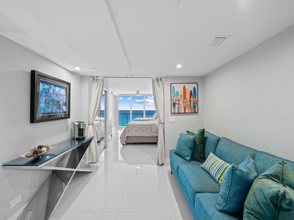 For Sale: $3,795,000 (3 beds, 3 baths, 2659 Square Feet)