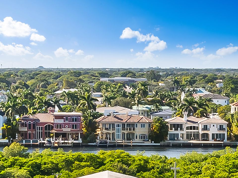 For Sale: $3,795,000 (3 beds, 3 baths, 2659 Square Feet)