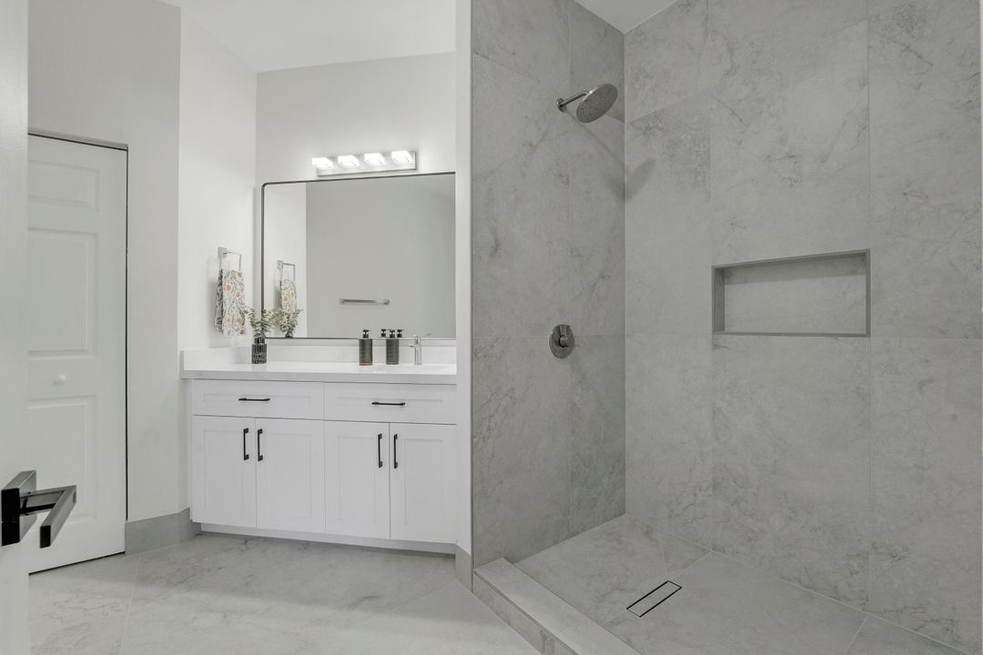 For Rent: $3,150 (3 beds, 2 baths, 1790 Square Feet)