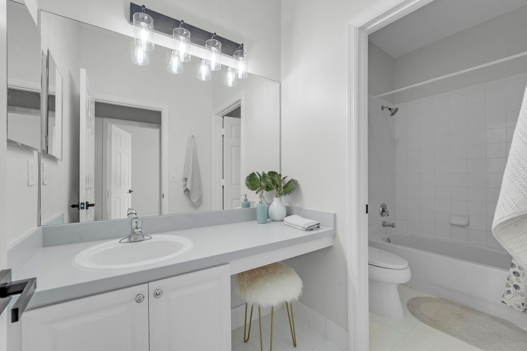 For Rent: $3,150 (3 beds, 2 baths, 1790 Square Feet)