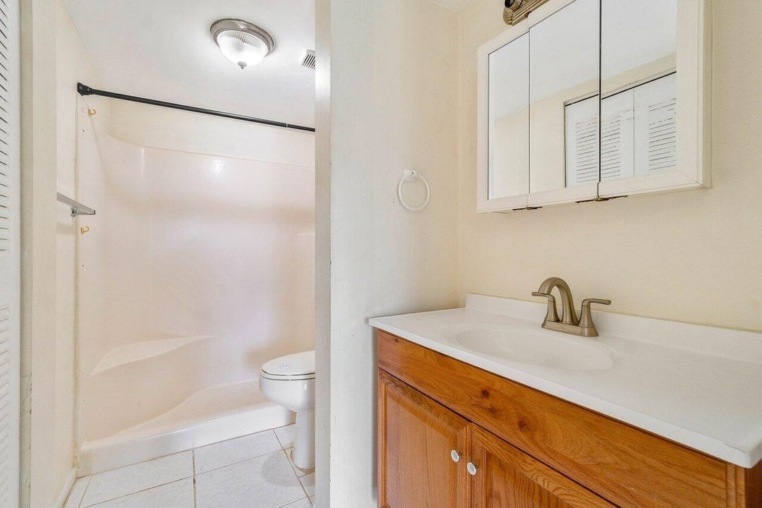 В аренду: $2,000 (2 спален, 2 ванн, 857 Квадратных фут)