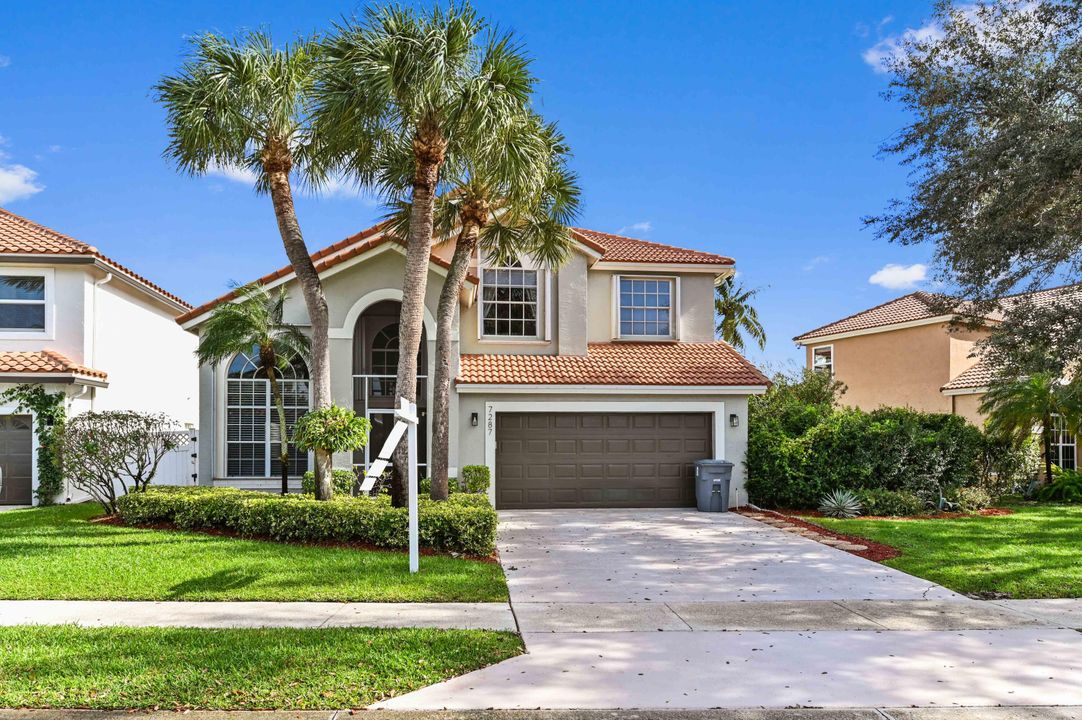 For Sale: $725,000 (4 beds, 3 baths, 2376 Square Feet)