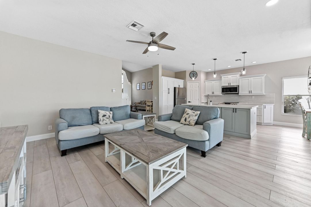 For Sale: $725,000 (4 beds, 3 baths, 2376 Square Feet)