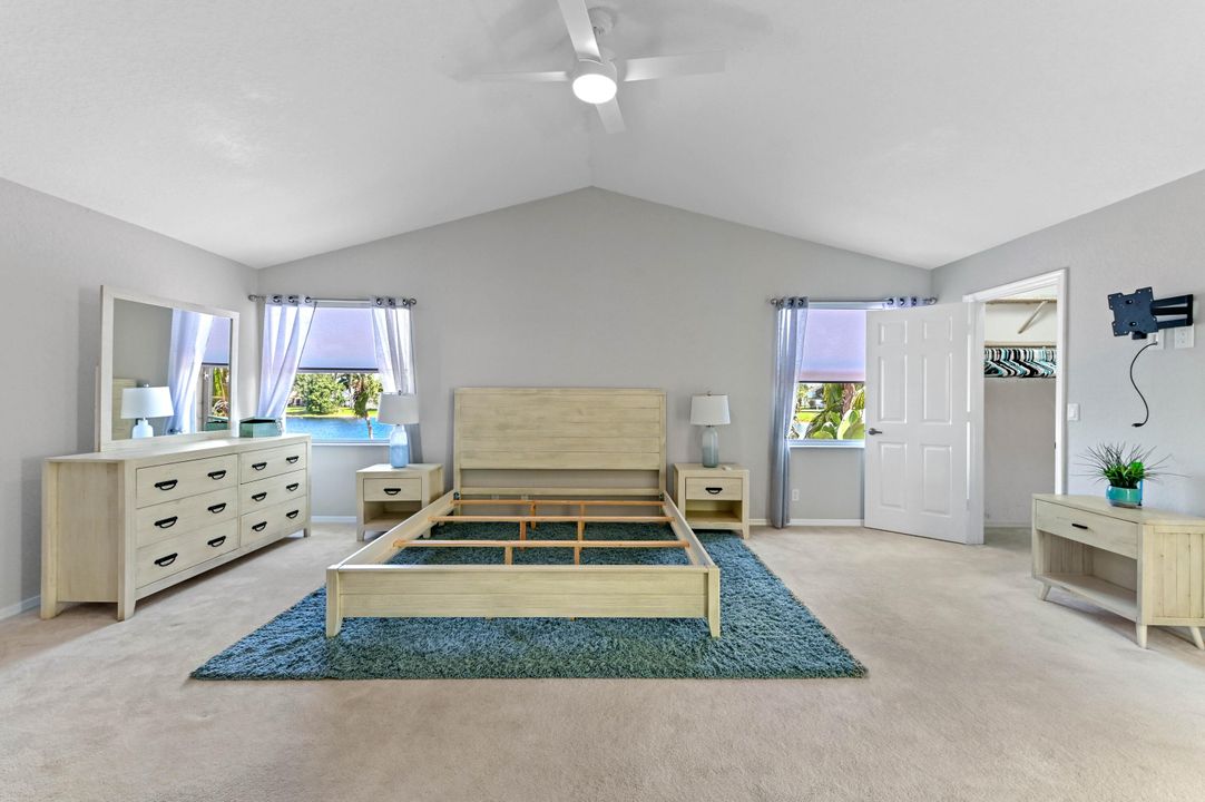 For Sale: $725,000 (4 beds, 3 baths, 2376 Square Feet)