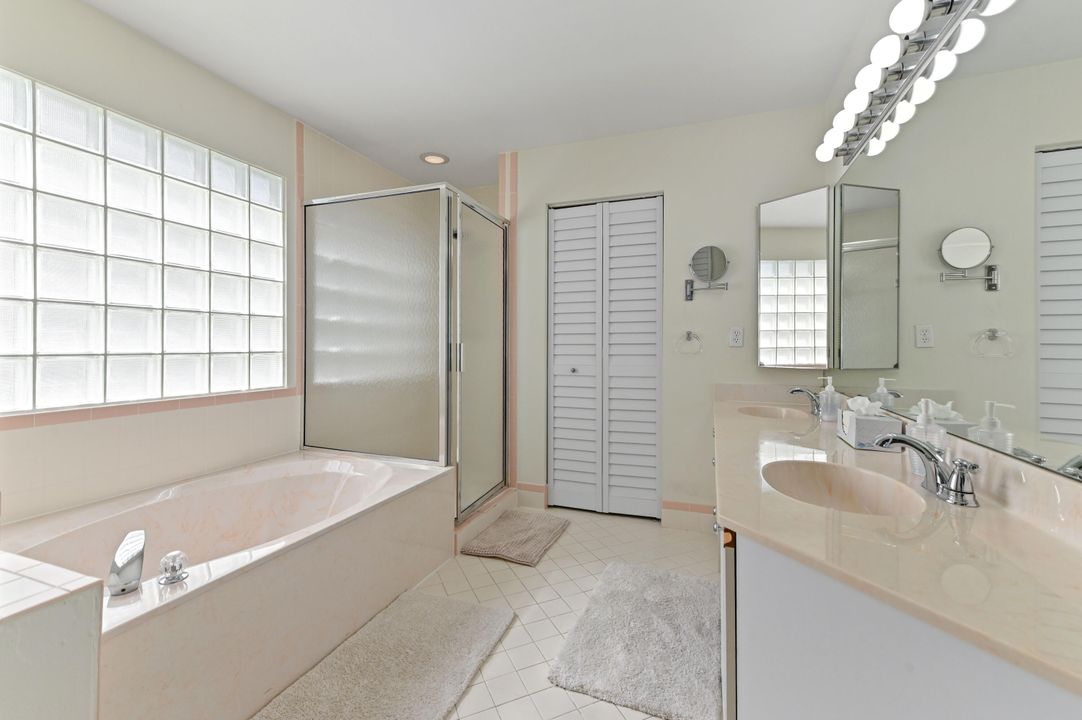 For Sale: $725,000 (4 beds, 3 baths, 2376 Square Feet)