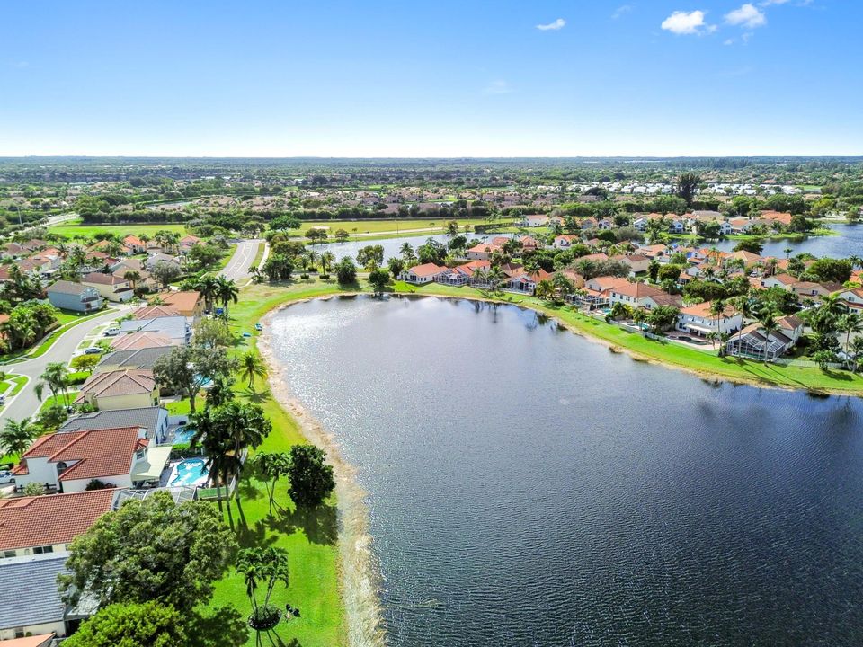 For Sale: $725,000 (4 beds, 3 baths, 2376 Square Feet)