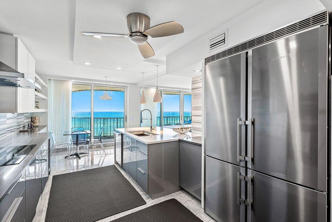 For Sale: $3,750,000 (3 beds, 4 baths, 2657 Square Feet)