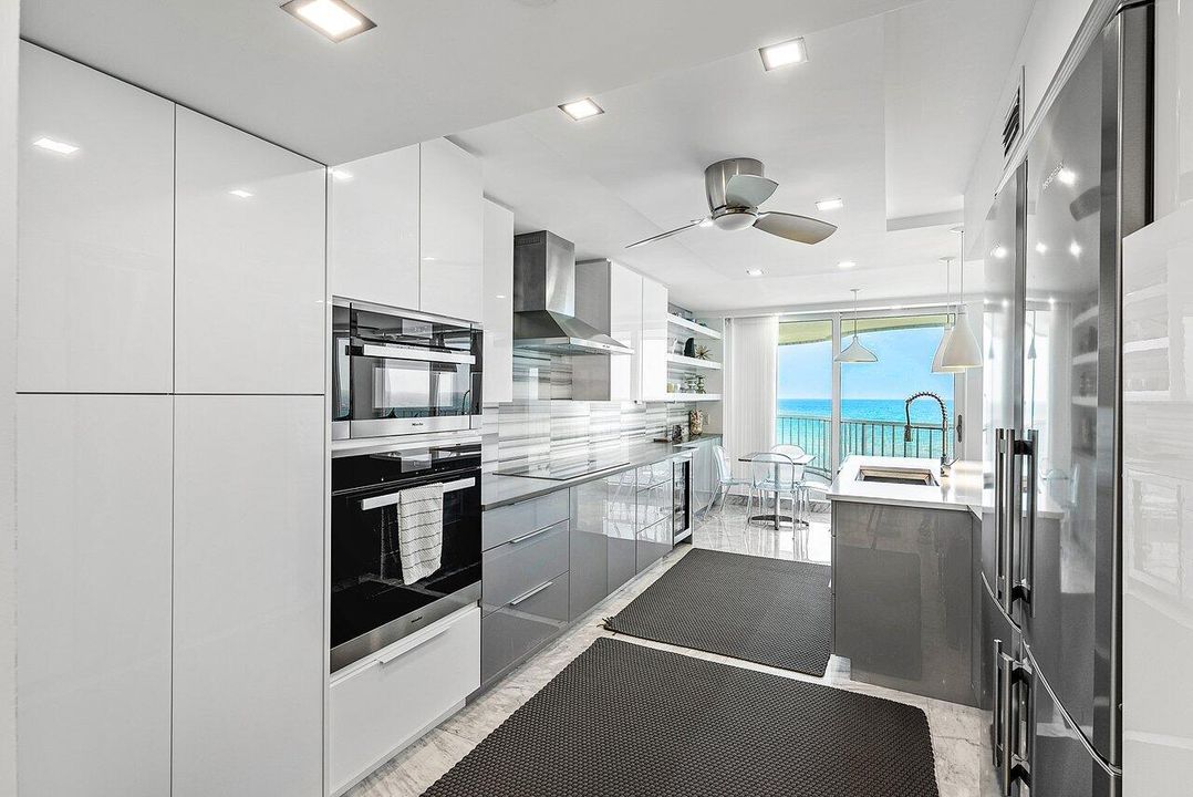 For Sale: $3,750,000 (3 beds, 4 baths, 2657 Square Feet)