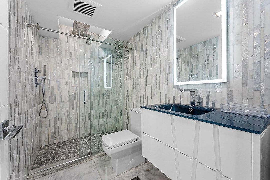 For Sale: $3,750,000 (3 beds, 4 baths, 2657 Square Feet)