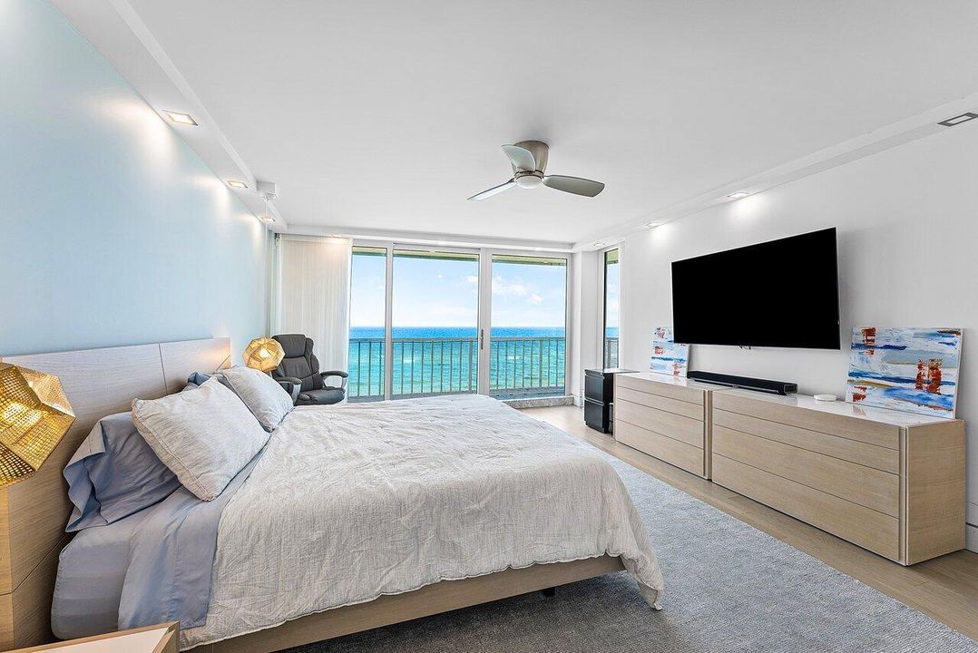 For Sale: $3,750,000 (3 beds, 4 baths, 2657 Square Feet)