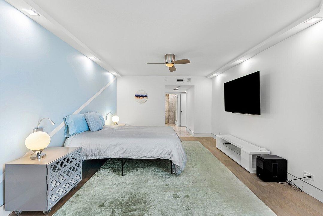 For Sale: $3,750,000 (3 beds, 4 baths, 2657 Square Feet)