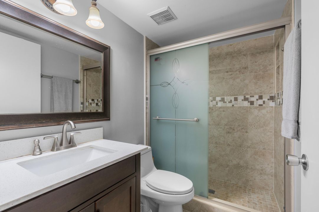 En Venta: $325,000 (3 camas, 3 baños, 1326 Pies cuadrados)