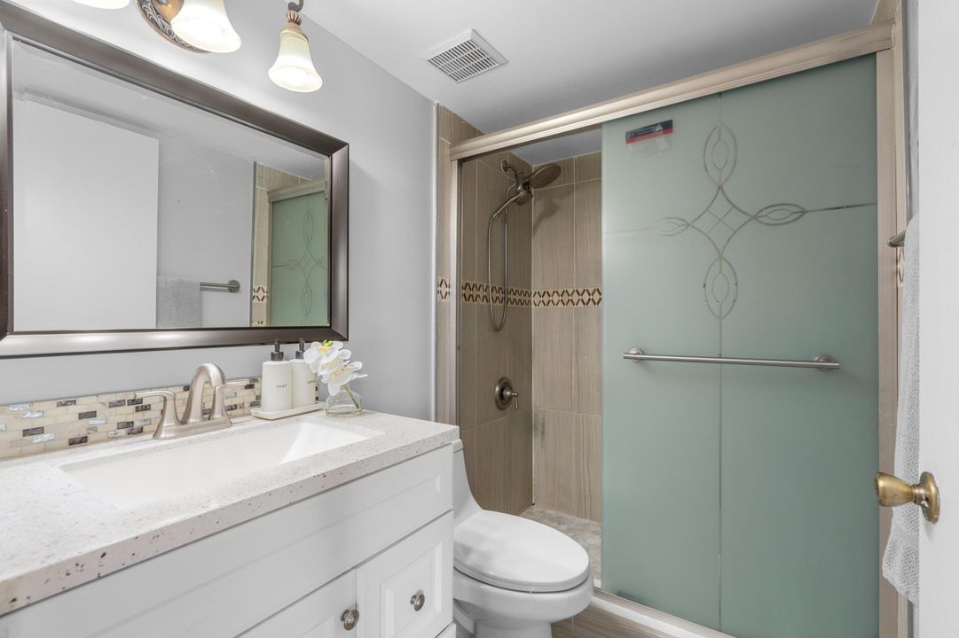 En Venta: $325,000 (3 camas, 3 baños, 1326 Pies cuadrados)