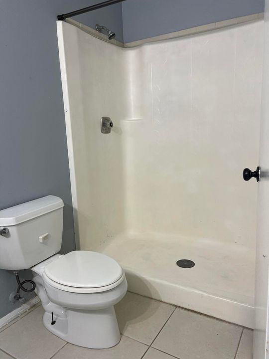 На продажу: $202,900 (2 спален, 2 ванн, 1037 Квадратных фут)