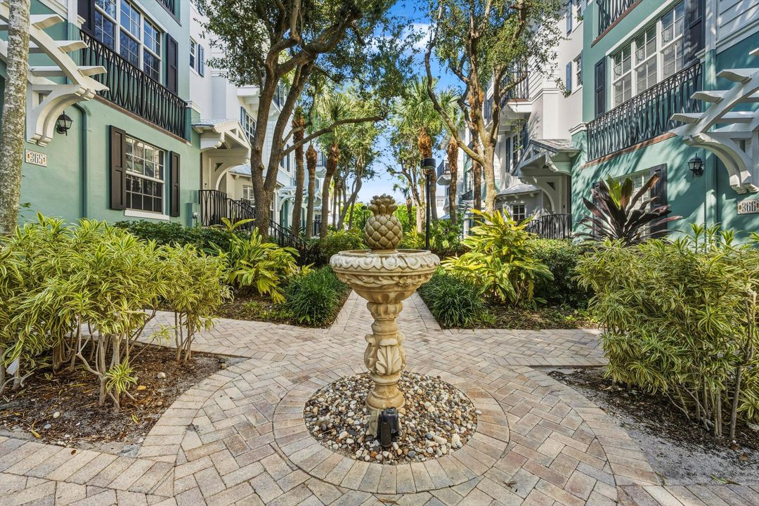 На продажу: $2,350,000 (3 спален, 3 ванн, 2046 Квадратных фут)