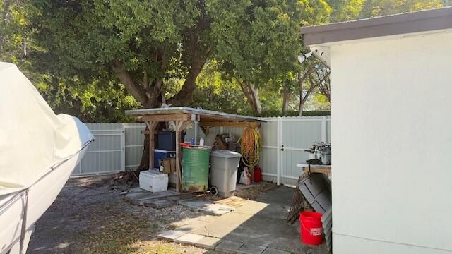 En Venta: $610,000 (3 camas, 2 baños, 1445 Pies cuadrados)