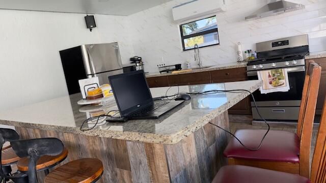 En Venta: $610,000 (3 camas, 2 baños, 1445 Pies cuadrados)