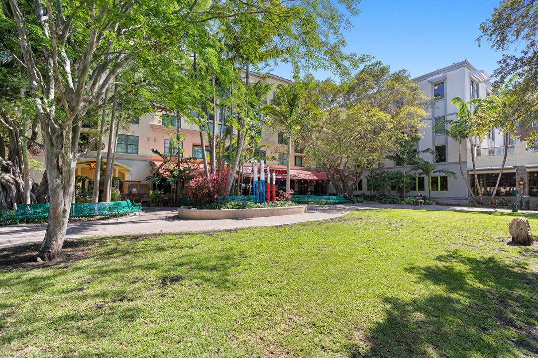 En Venta: $325,000 (3 camas, 3 baños, 1326 Pies cuadrados)