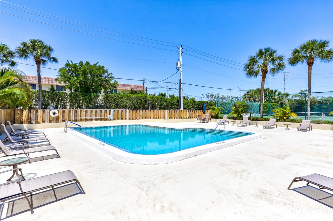 待售: $635,000 (2 贝兹, 2 浴室, 1535 平方英尺)