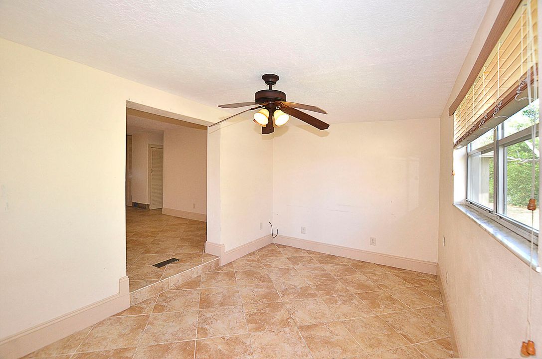 For Sale: $320,000 (3 beds, 2 baths, 1455 Square Feet)