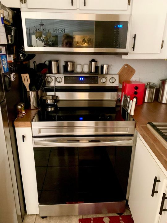 На продажу: $79,900 (1 спален, 1 ванн, 646 Квадратных фут)