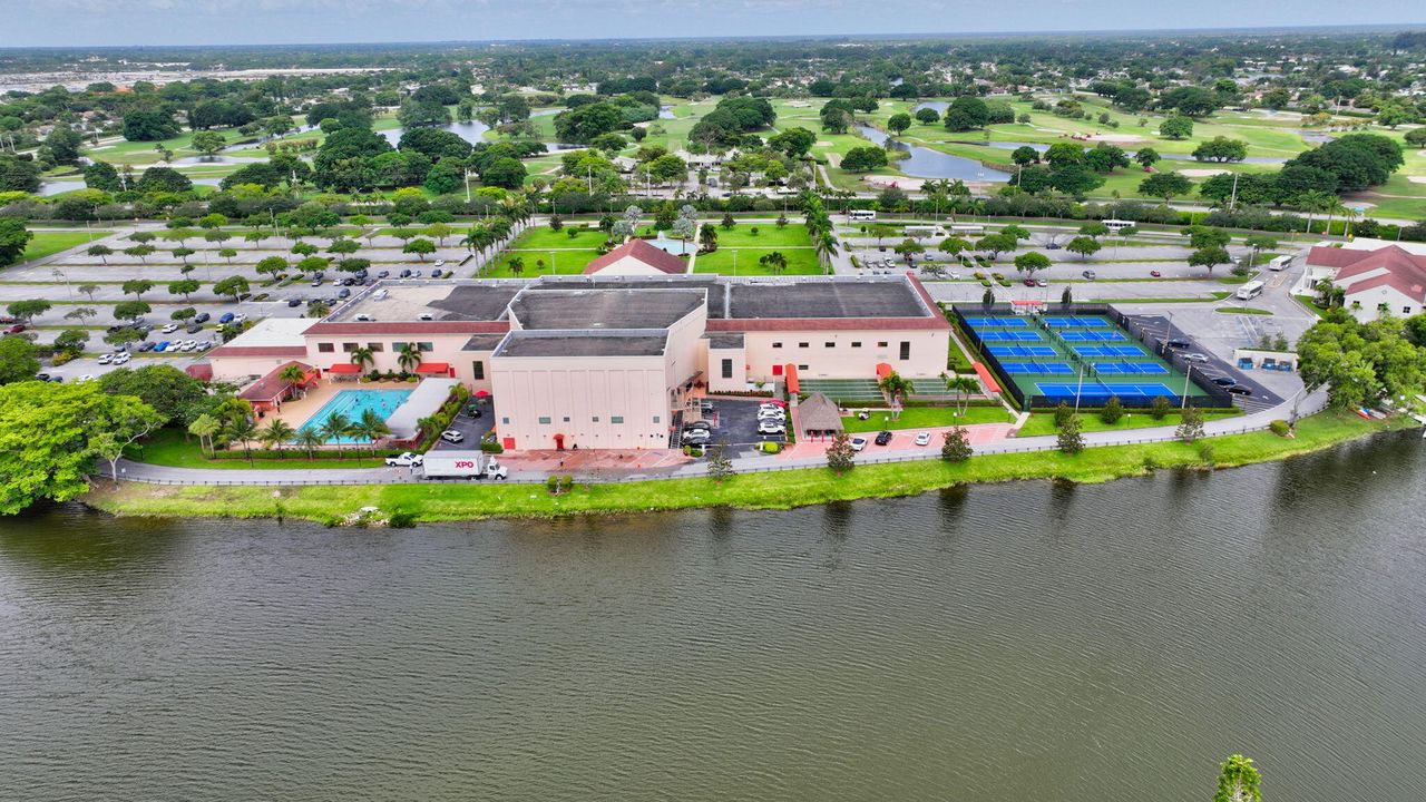 En Renta: $2,450 (2 camas, 2 baños, 1032 Pies cuadrados)