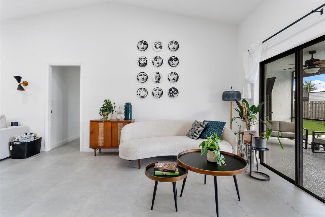 待售: $799,000 (4 贝兹, 2 浴室, 2236 平方英尺)