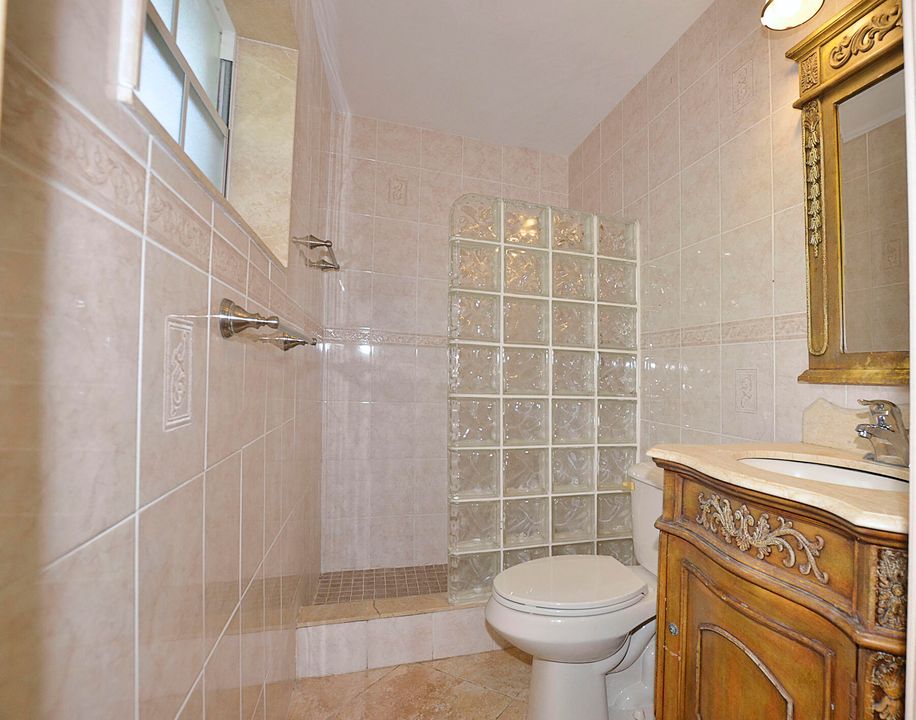 For Sale: $320,000 (3 beds, 2 baths, 1455 Square Feet)